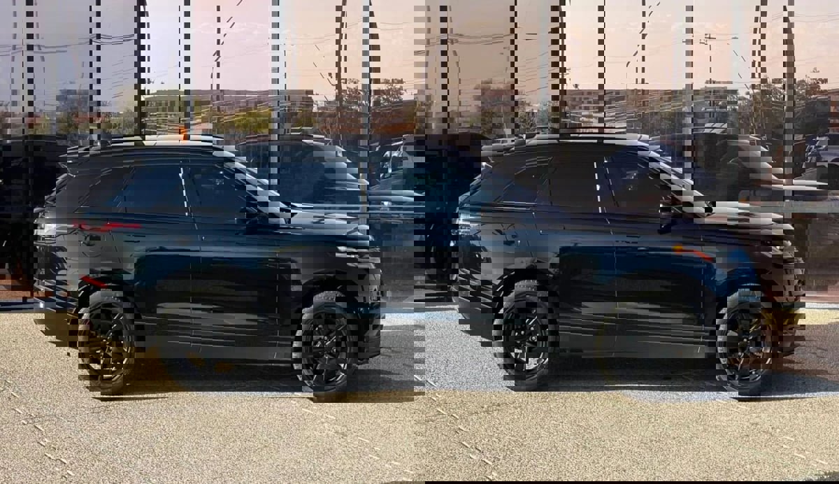 Used 2019 Land Rover Range Rover Velar S image 20