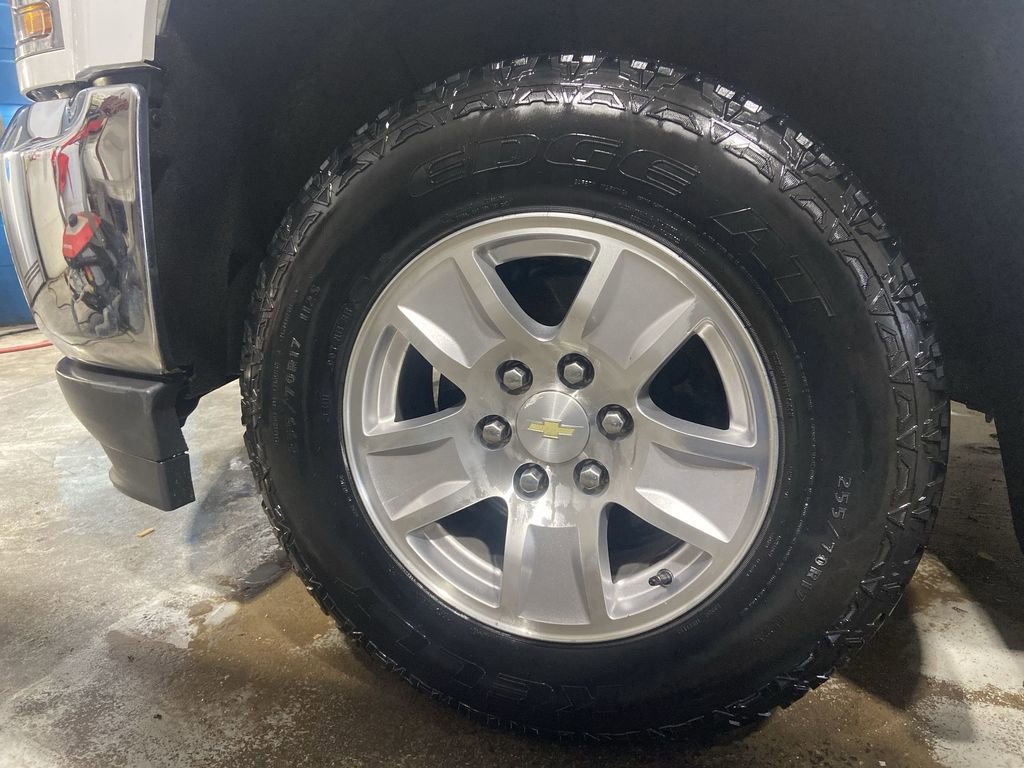 Certified 2018 Chevrolet Silverado 1500 LT w/ All Star Edition AWD/4WD image 32