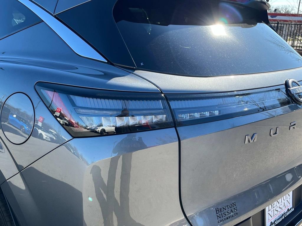Certified 2025 Nissan Murano SV image 18
