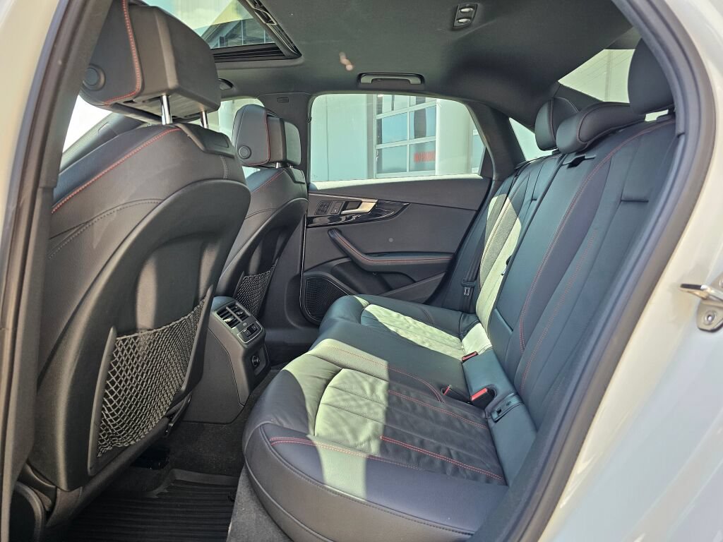 Used 2018 Audi A4 2.0T Premium Plus w/ Premium Plus Package AWD/4WD image 16
