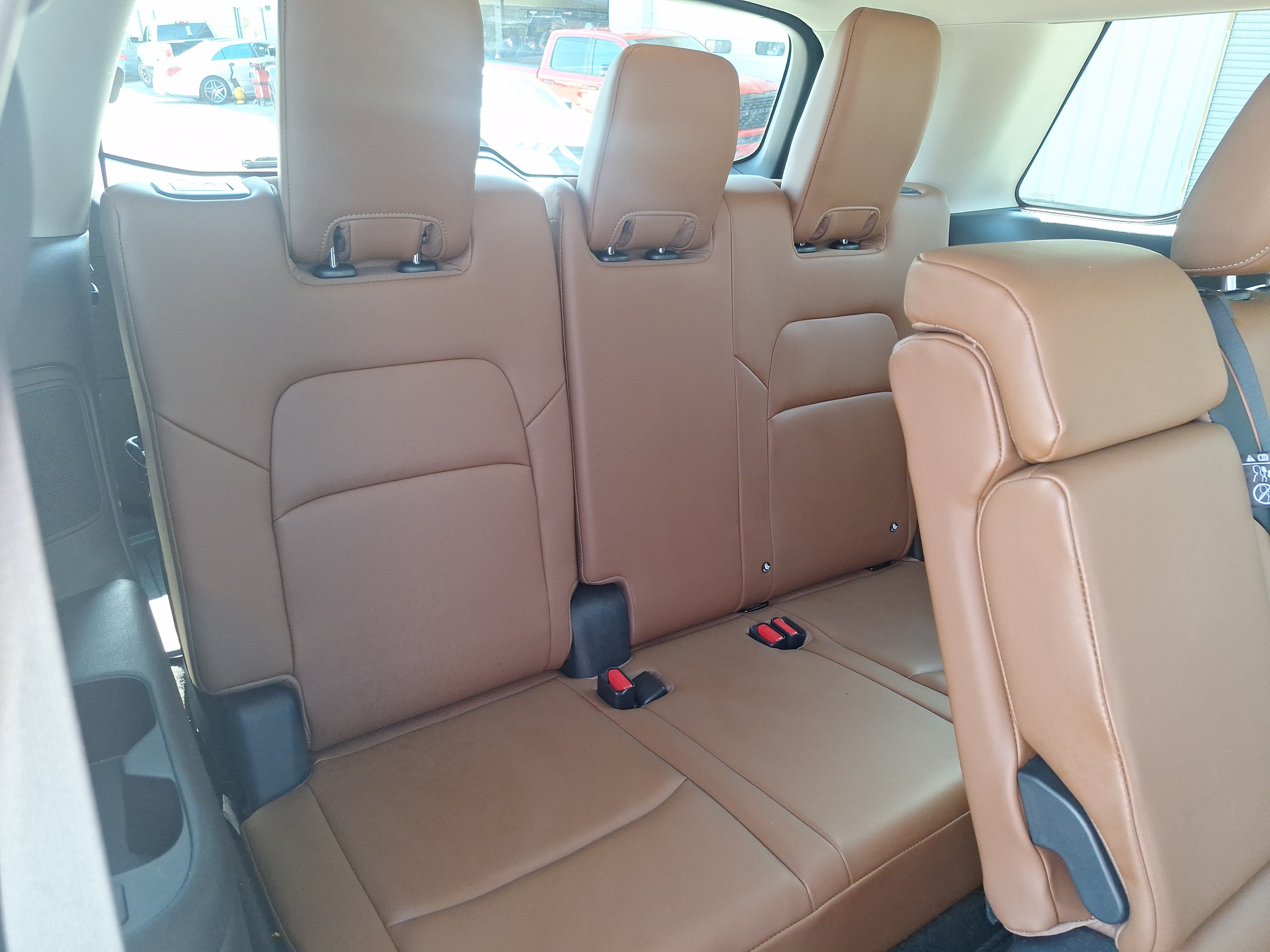 Used 2025 Nissan Pathfinder Platinum w/ Cargo Package FWD image 15