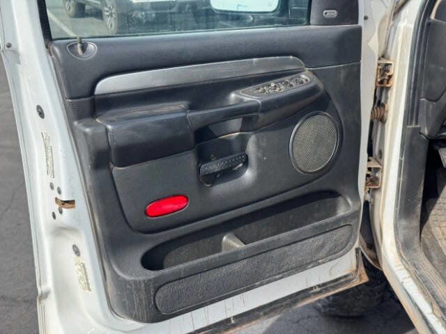 Used 2005 Dodge Ram 3500 Truck SLT image 10