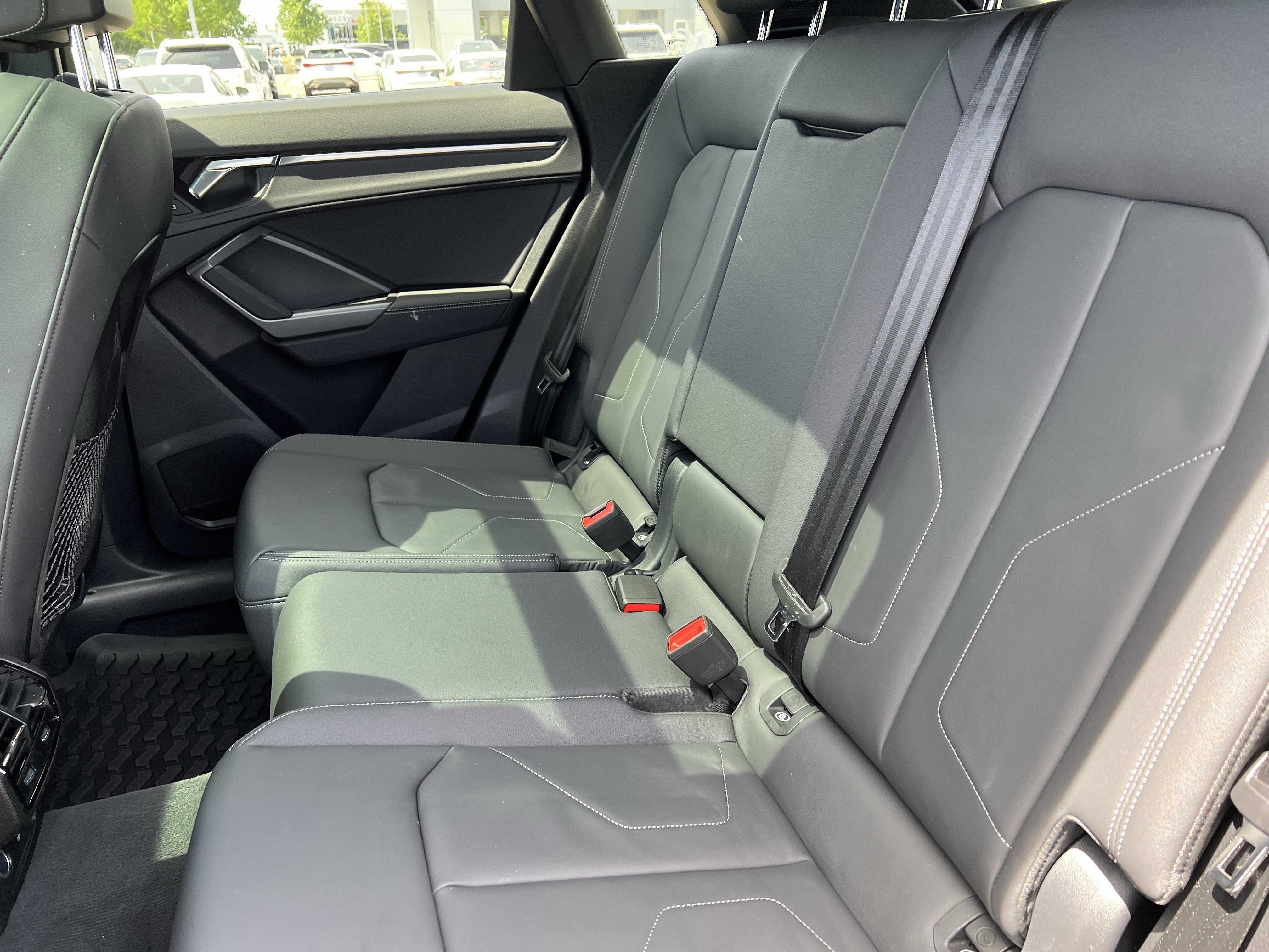 Used 2025 Audi Q3 2.0T Premium w/ Convenience Package AWD/4WD image 33