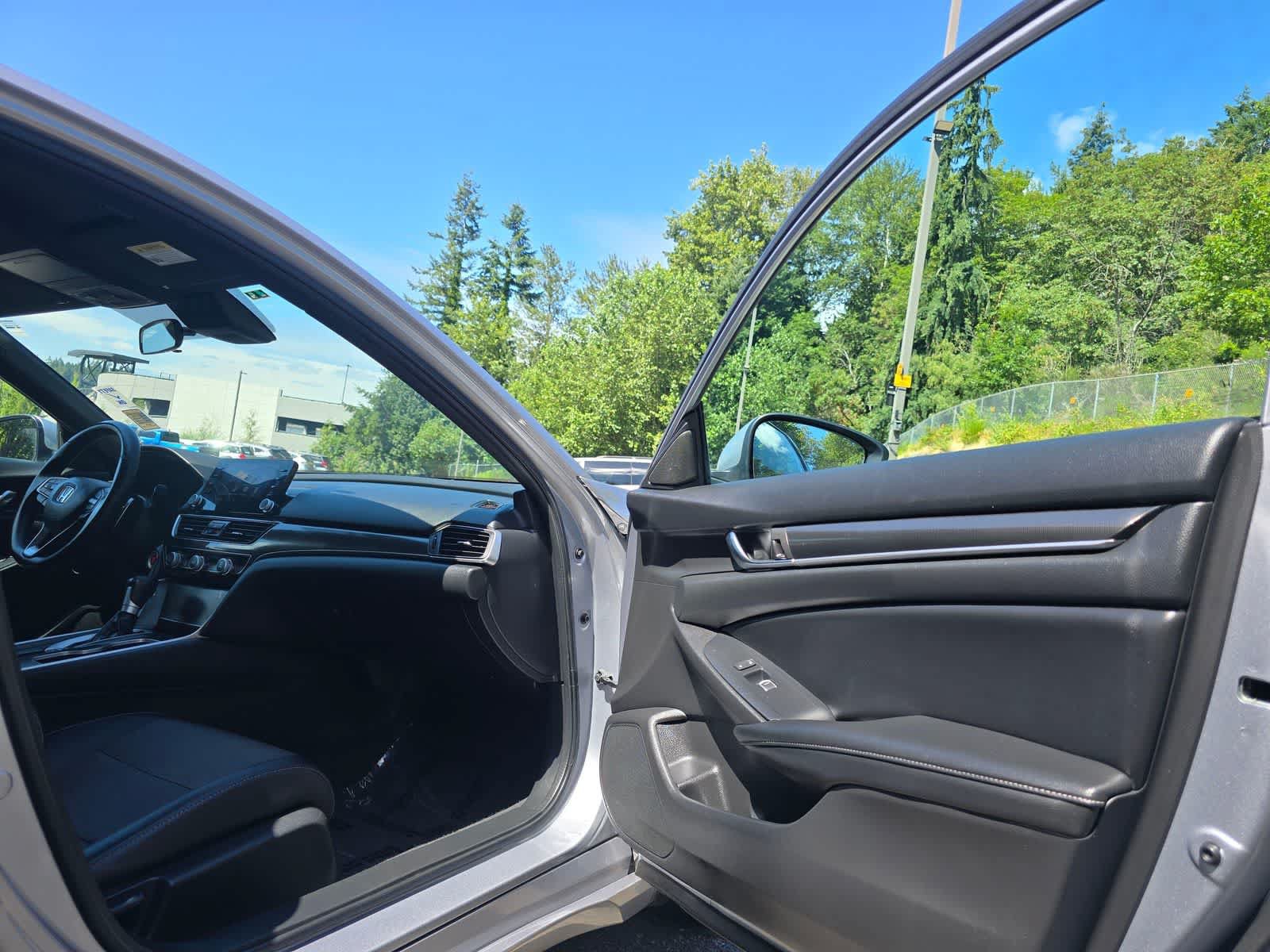 Used 2020 Honda Accord Sport image 27