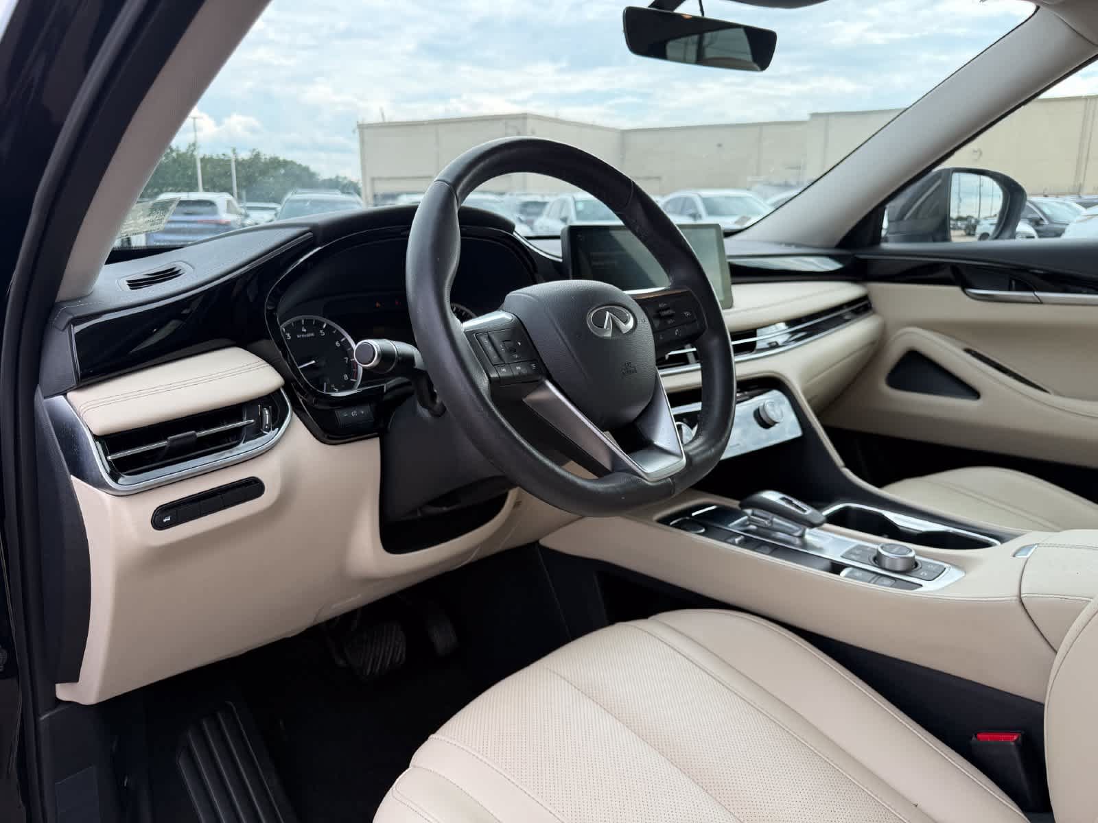 Certified 2024 INFINITI QX60 Pure FWD image 15