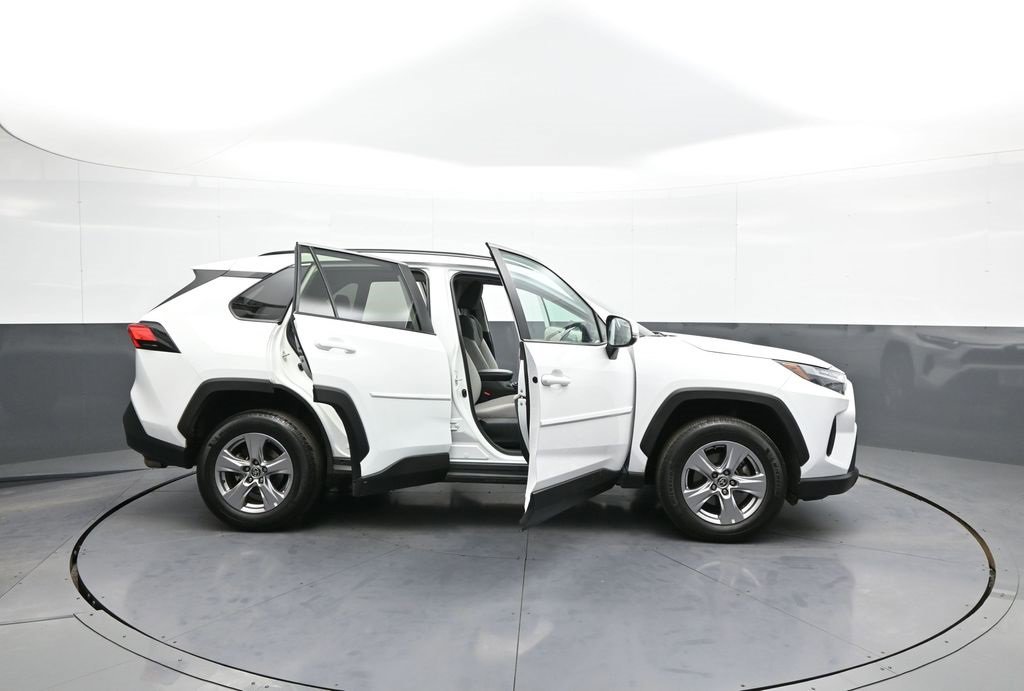 Certified 2022 Toyota RAV4 XLE image 43