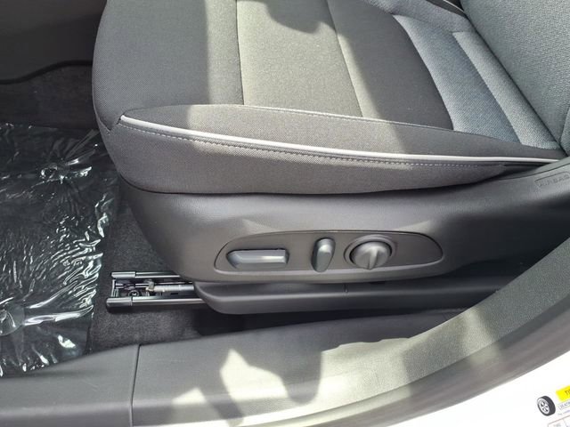 New 2026 Chevrolet TrailBlazer LT w/ Convenience Package FWD image 7