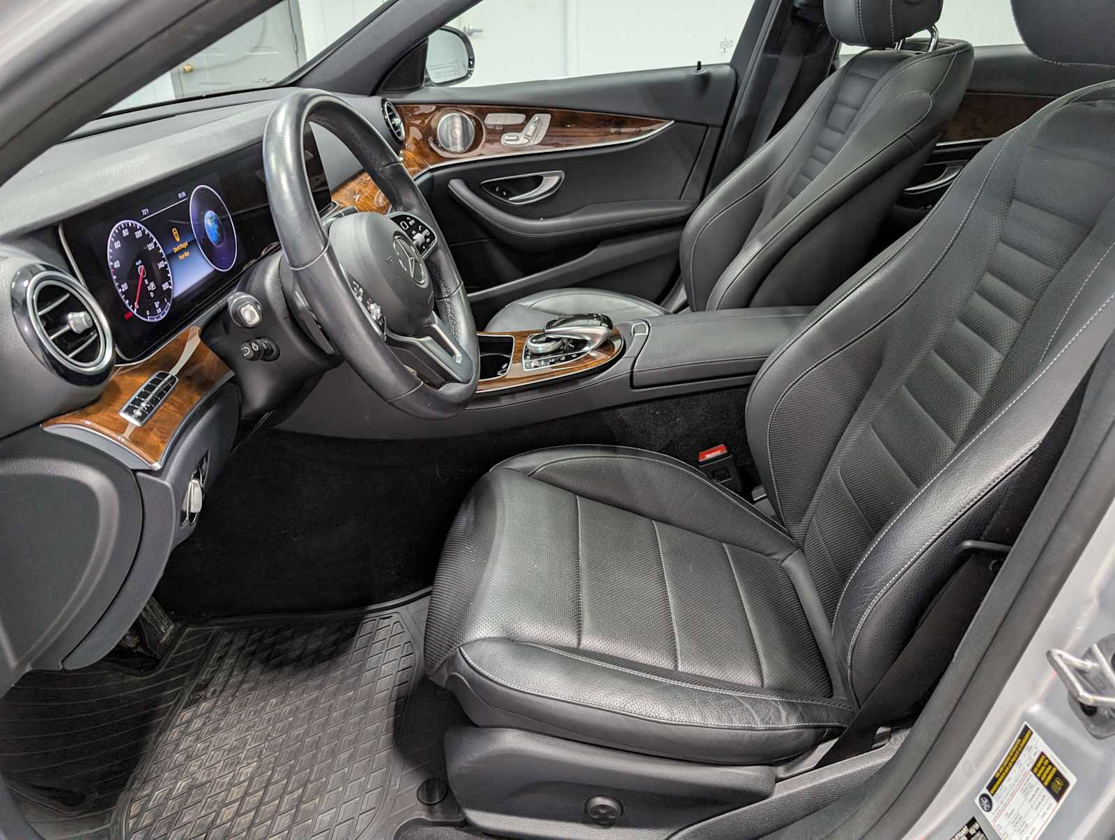 Certified 2020 Mercedes-Benz E 350 4MATIC Sedan image 4