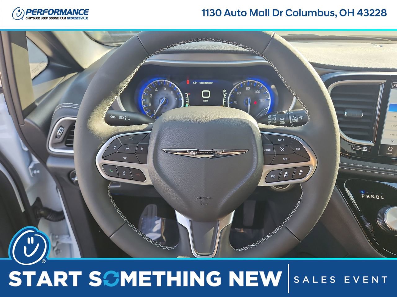 New 2026 Chrysler Pacifica Select image 21