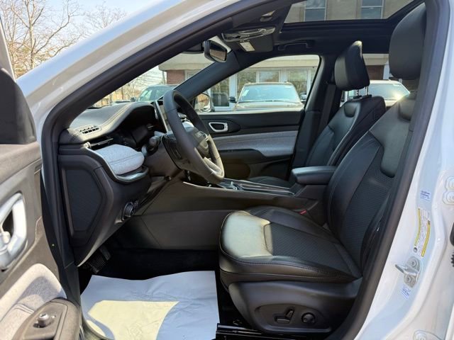 Used 2023 Jeep Compass Latitude w/ Sun and Sound Group image 26