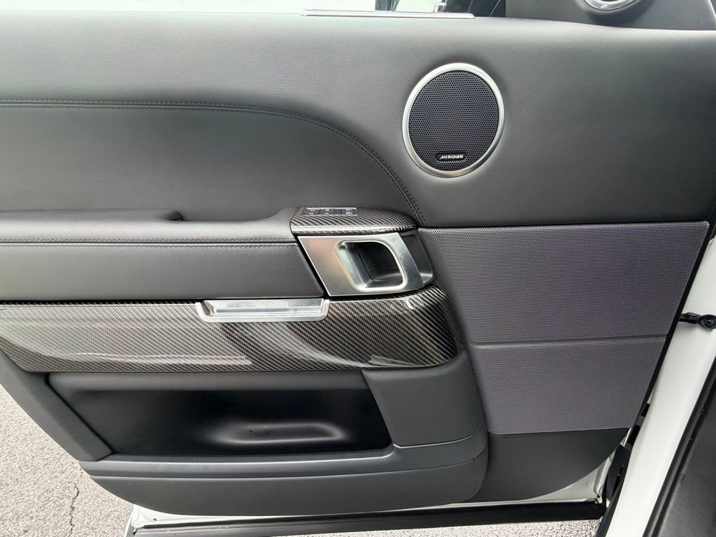 Used 2022 Land Rover Range Rover Sport HST image 31