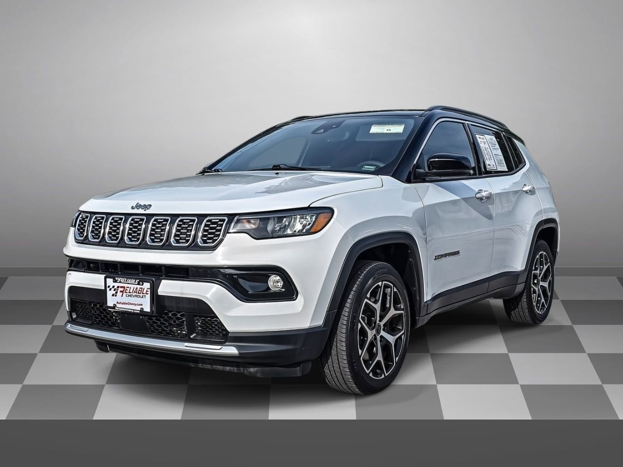 Used 2025 Jeep Compass Limited AWD/4WD image 3