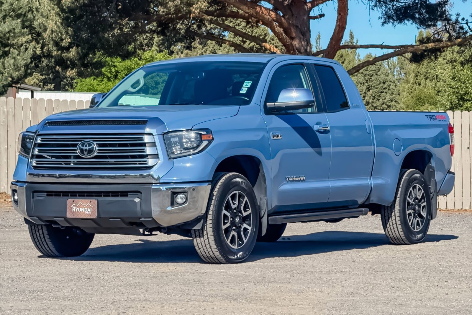 Used 2021 Toyota Tundra Limited w/ Limited Premium Package AWD/4WD image 9