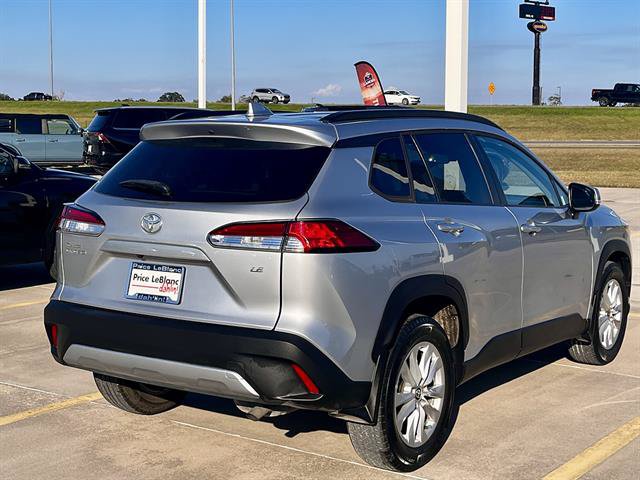 Used 2023 Toyota Corolla Cross LE FWD image 3