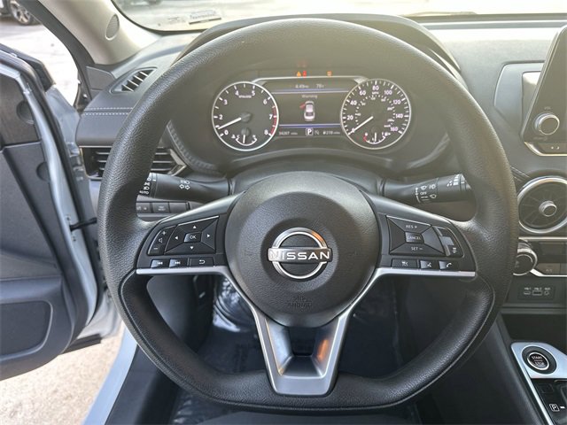 Used 2024 Nissan Sentra SV image 11