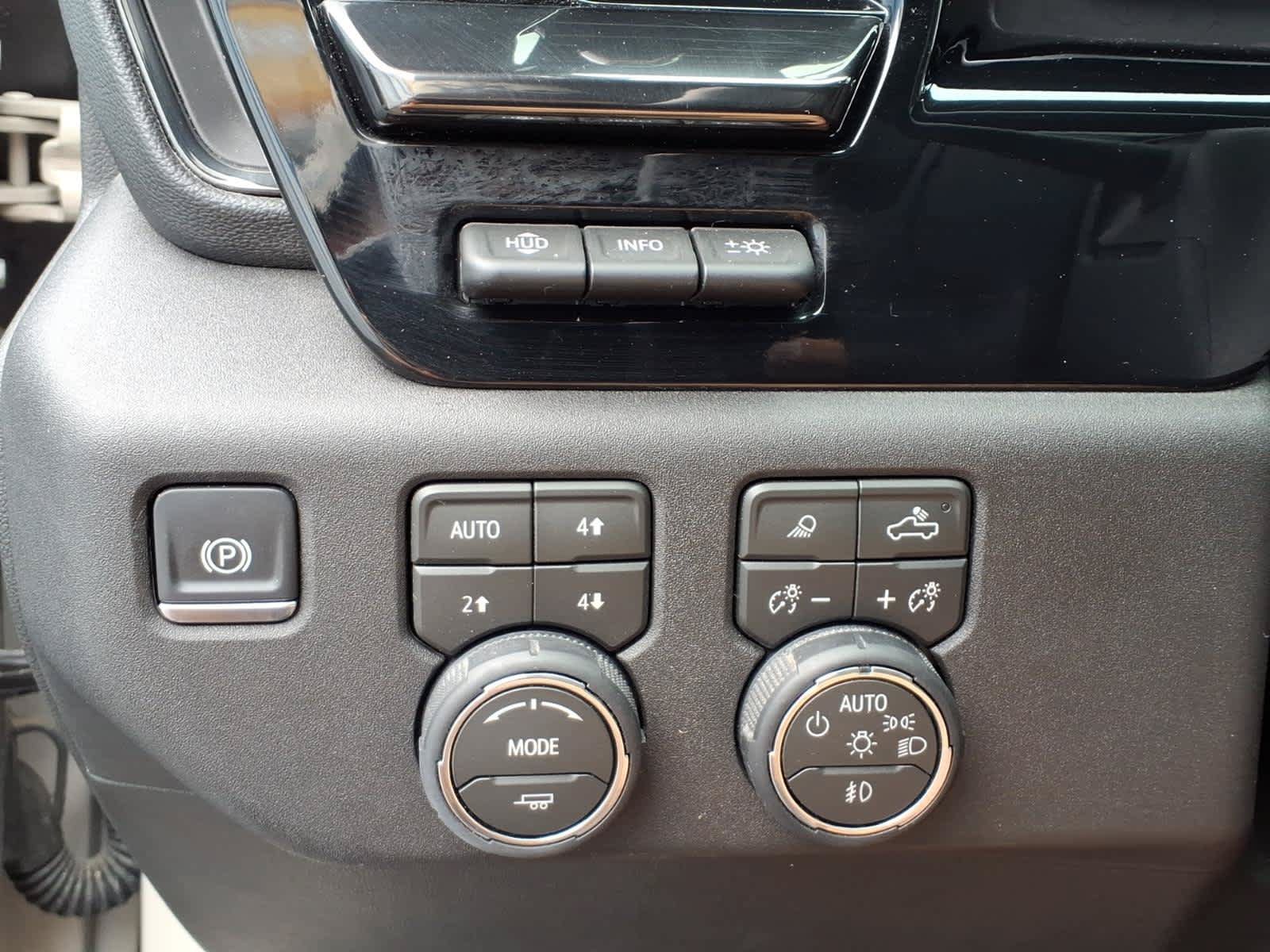 Used 2026 Chevrolet Silverado 2500 ZR2 AWD/4WD image 11