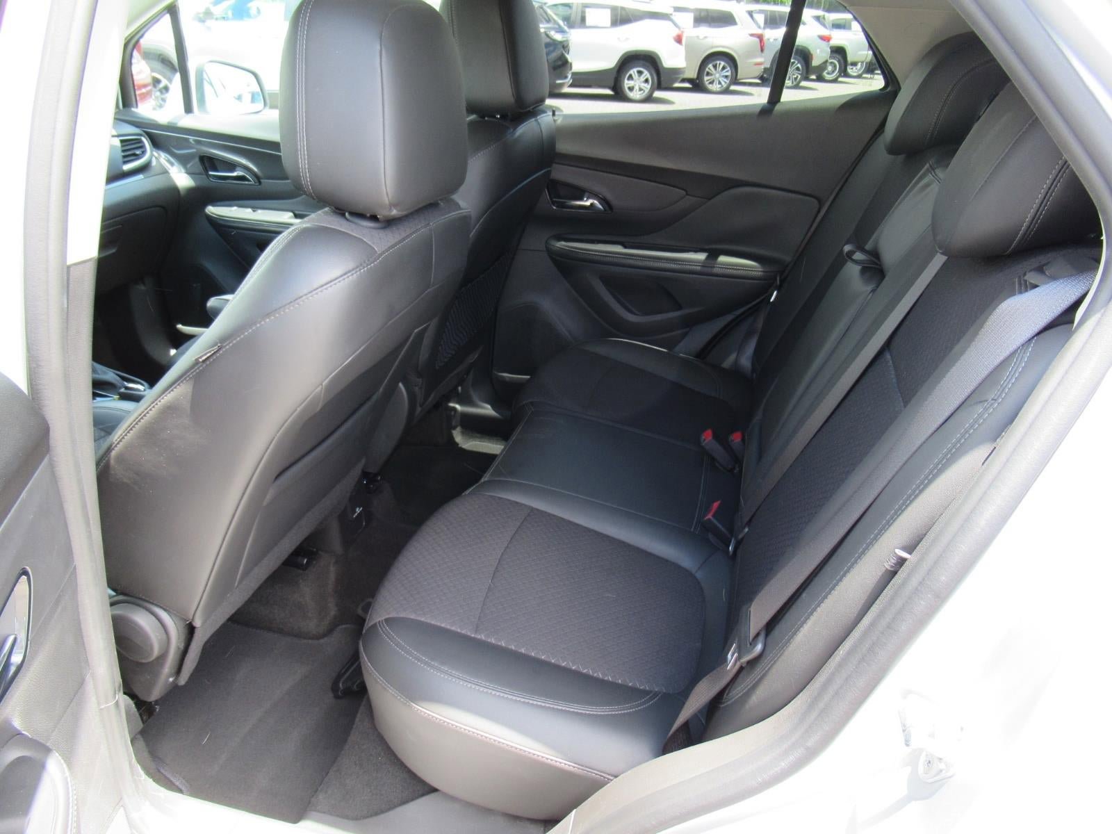 Used 2021 Buick Encore Preferred w/ Safety Package AWD/4WD image 29