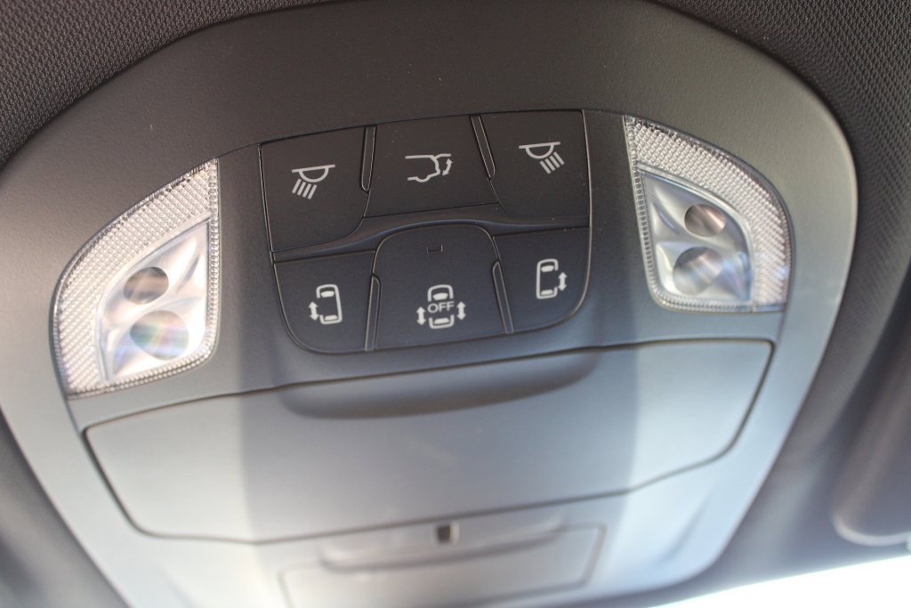 New 2026 Chrysler Pacifica Select image 21