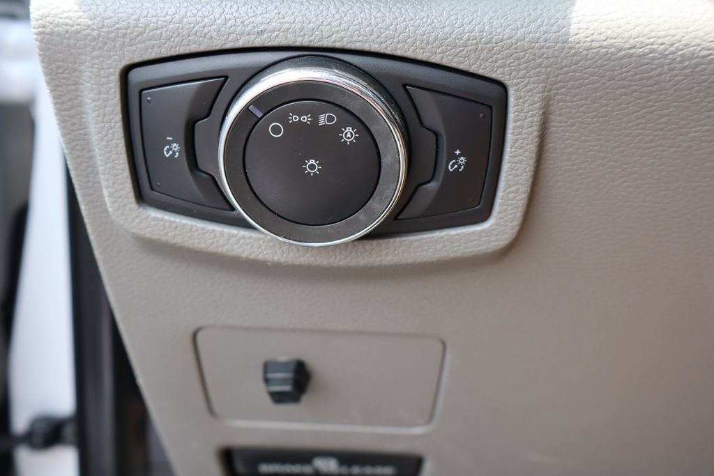 Used 2022 Ford F550 4x4 SuperCab Super Duty image 31