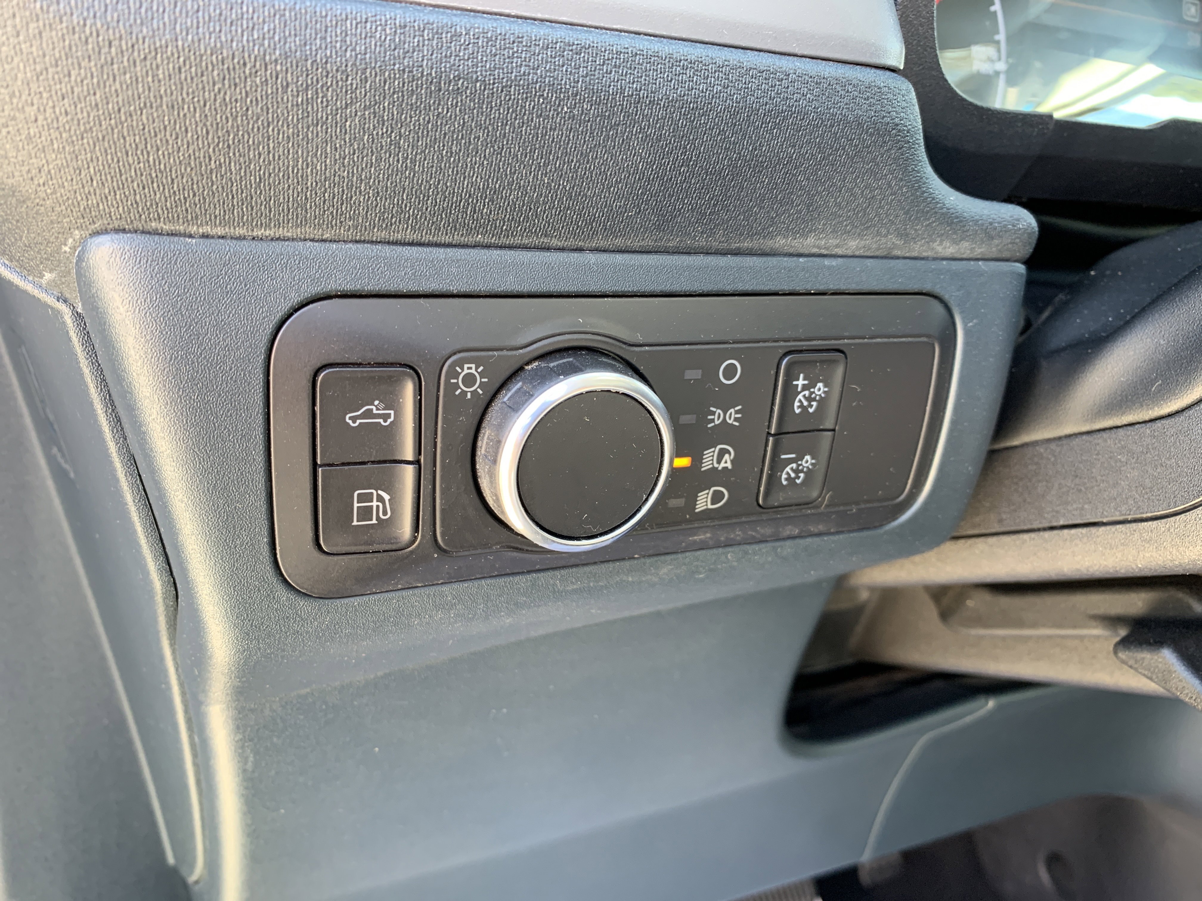 Used 2022 Ford Maverick XL FWD image 16