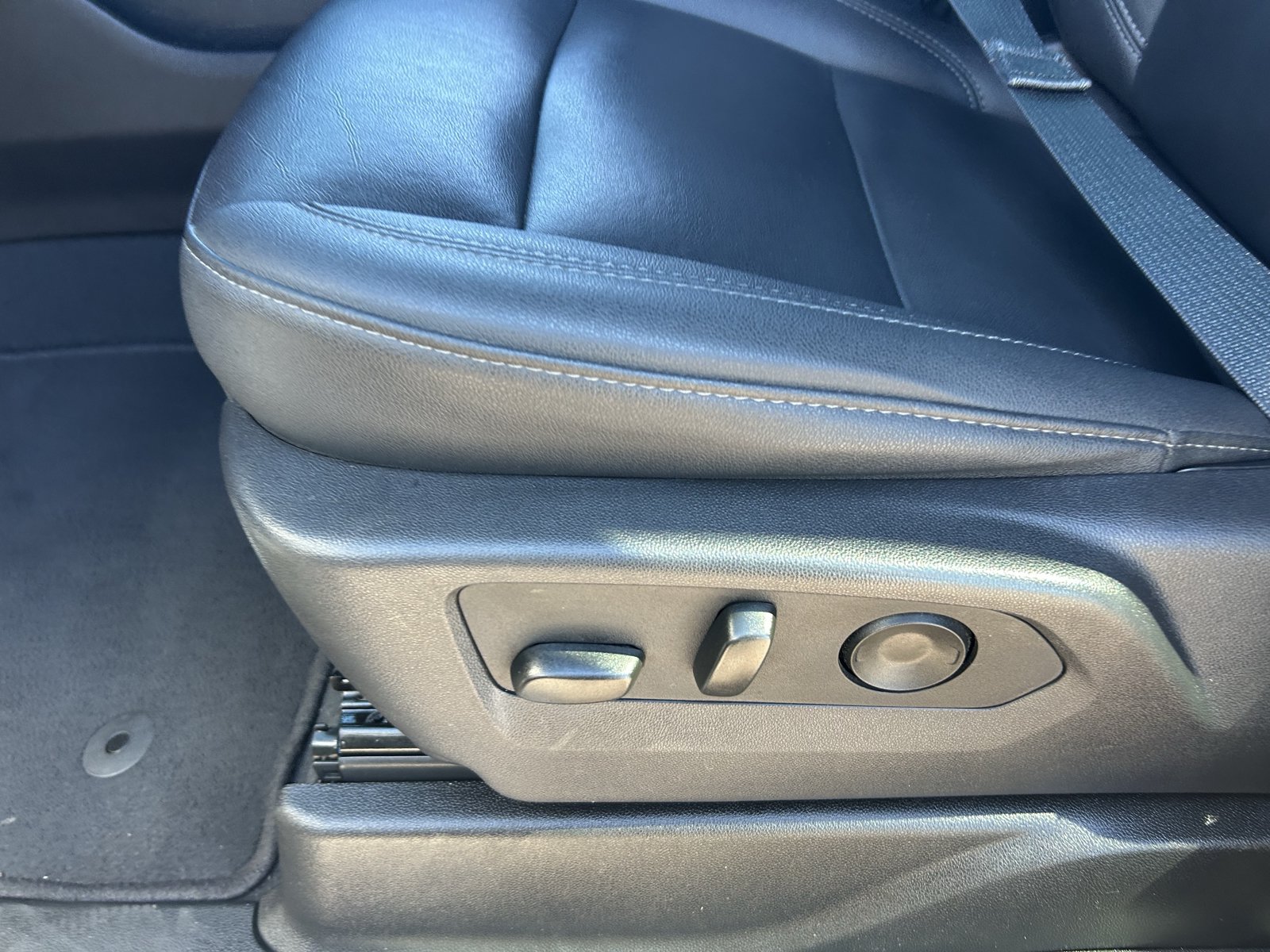 Certified 2025 Chevrolet Tahoe Z71 AWD/4WD image 27