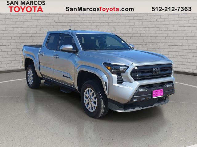 Used 2025 Toyota Tacoma SR5 image 3