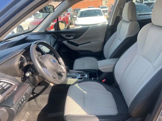 Used 2023 Subaru Forester Premium image 7