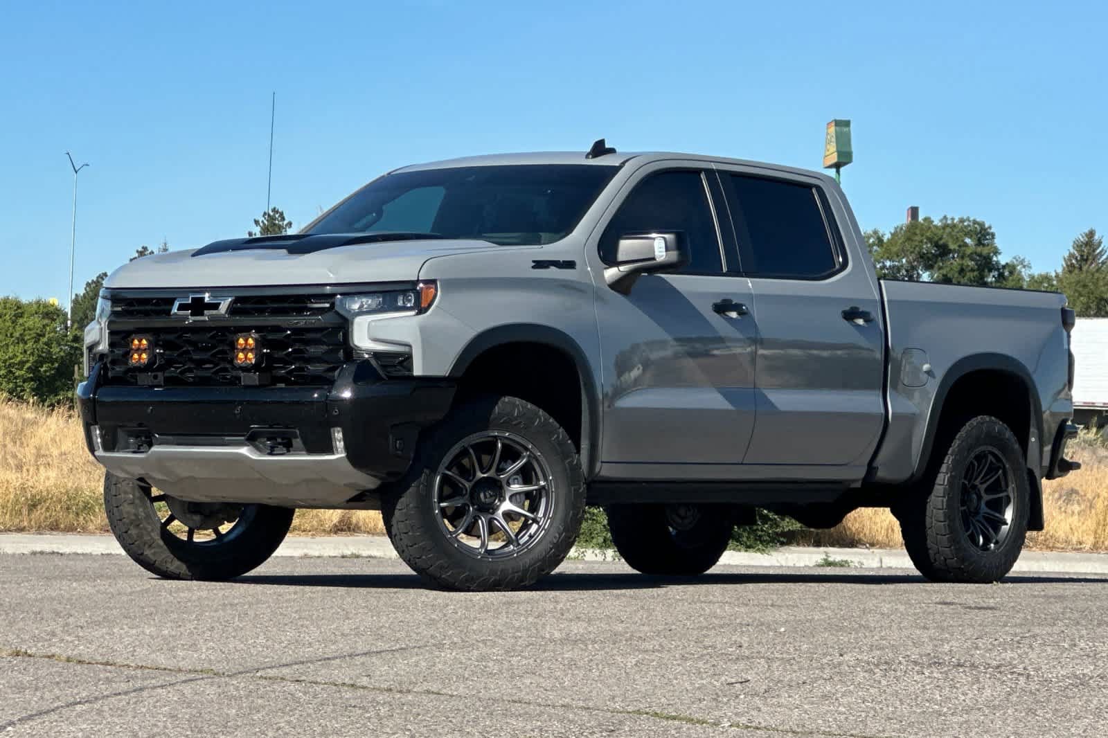 Used 2025 Chevrolet Silverado 1500 ZR2 w/ Technology Package