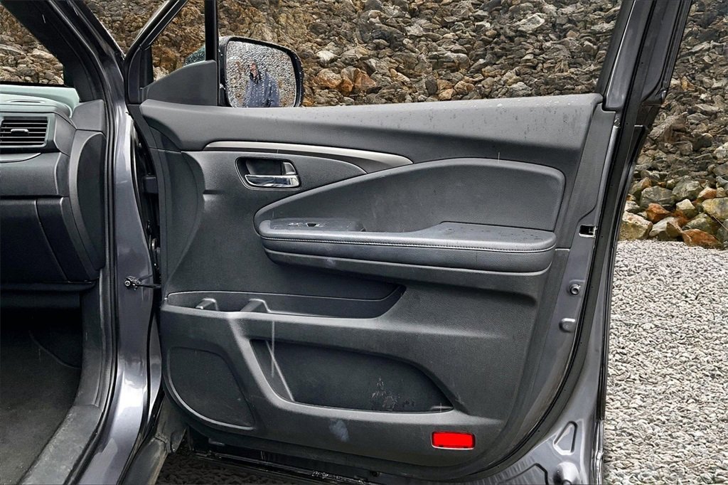 Used 2019 Honda Passport Sport image 16