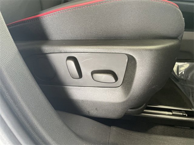 Certified 2023 Buick Envision Essence w/ Sport Touring Package image 20