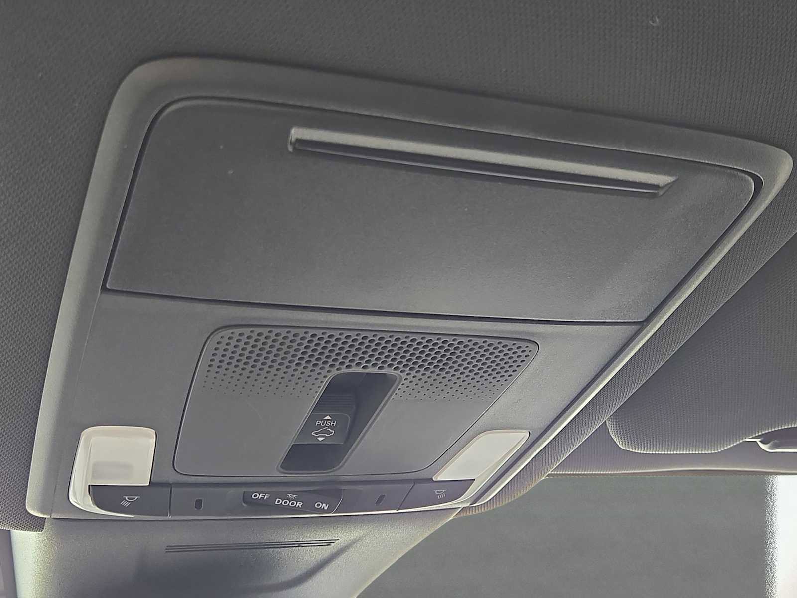 Used 2025 Honda CR-V Sport-L image 32