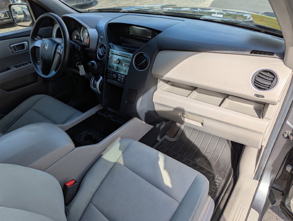 Used 2010 Honda Pilot LX image 30