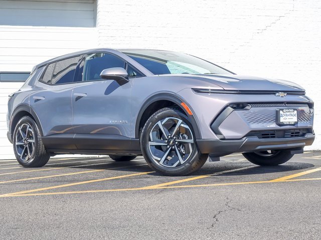 New 2026 Chevrolet Equinox EV LT w/ Comfort Package image 2