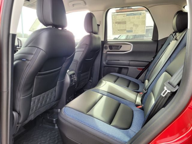 New 2025 Ford Bronco Sport Outer Banks w/ Sasquatch Outer Banks Package AWD/4WD image 30