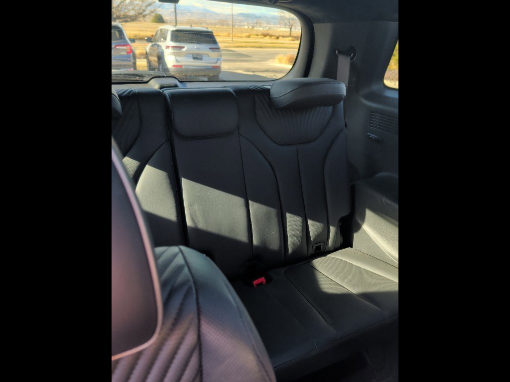 Used 2023 Hyundai Palisade Calligraphy w/ Cargo Package image 7