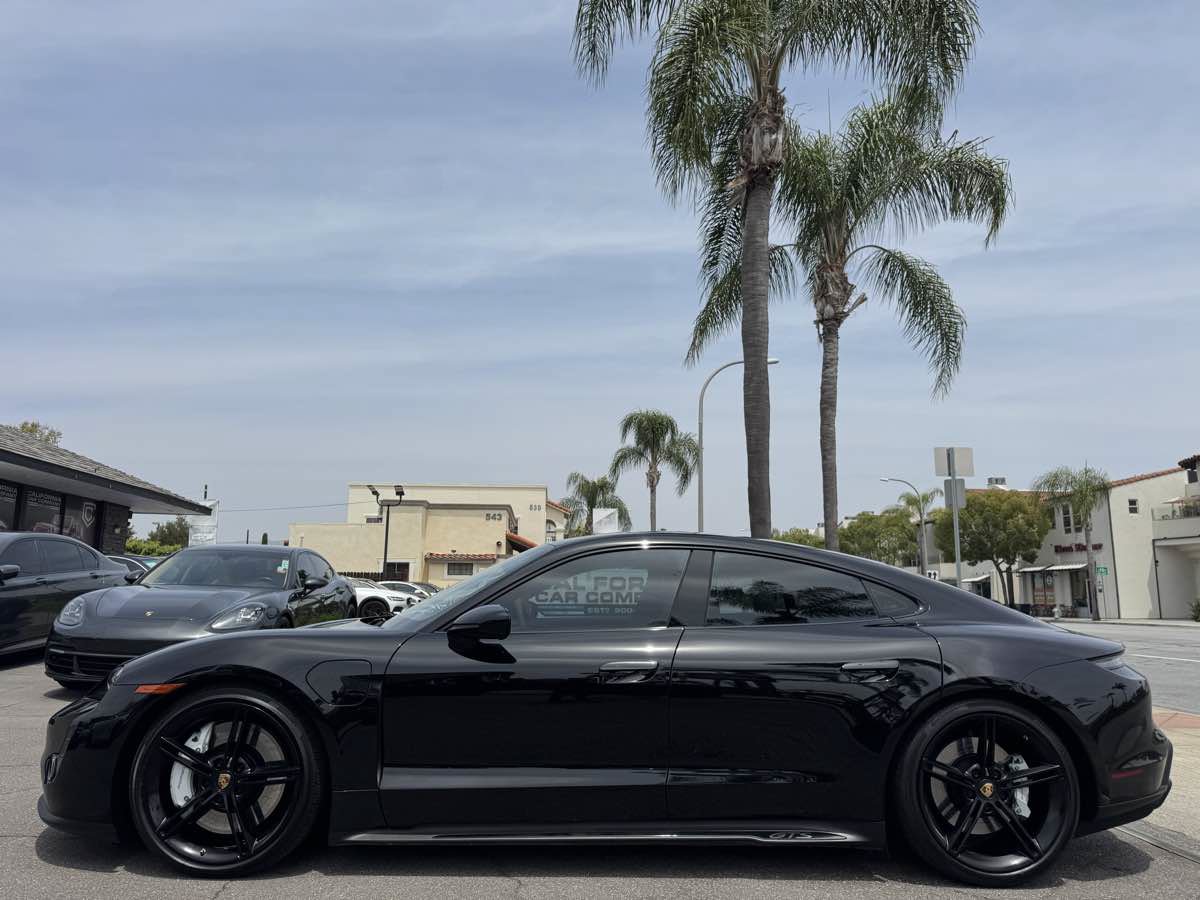 Used 2023 Porsche Taycan GTS AWD/4WD image 2