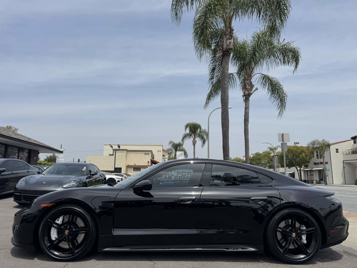 Used 2023 Porsche Taycan GTS AWD/4WD image 2