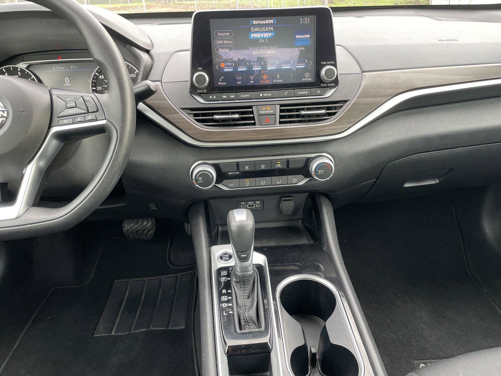 Used 2024 Nissan Altima 2.5 SV FWD image 20