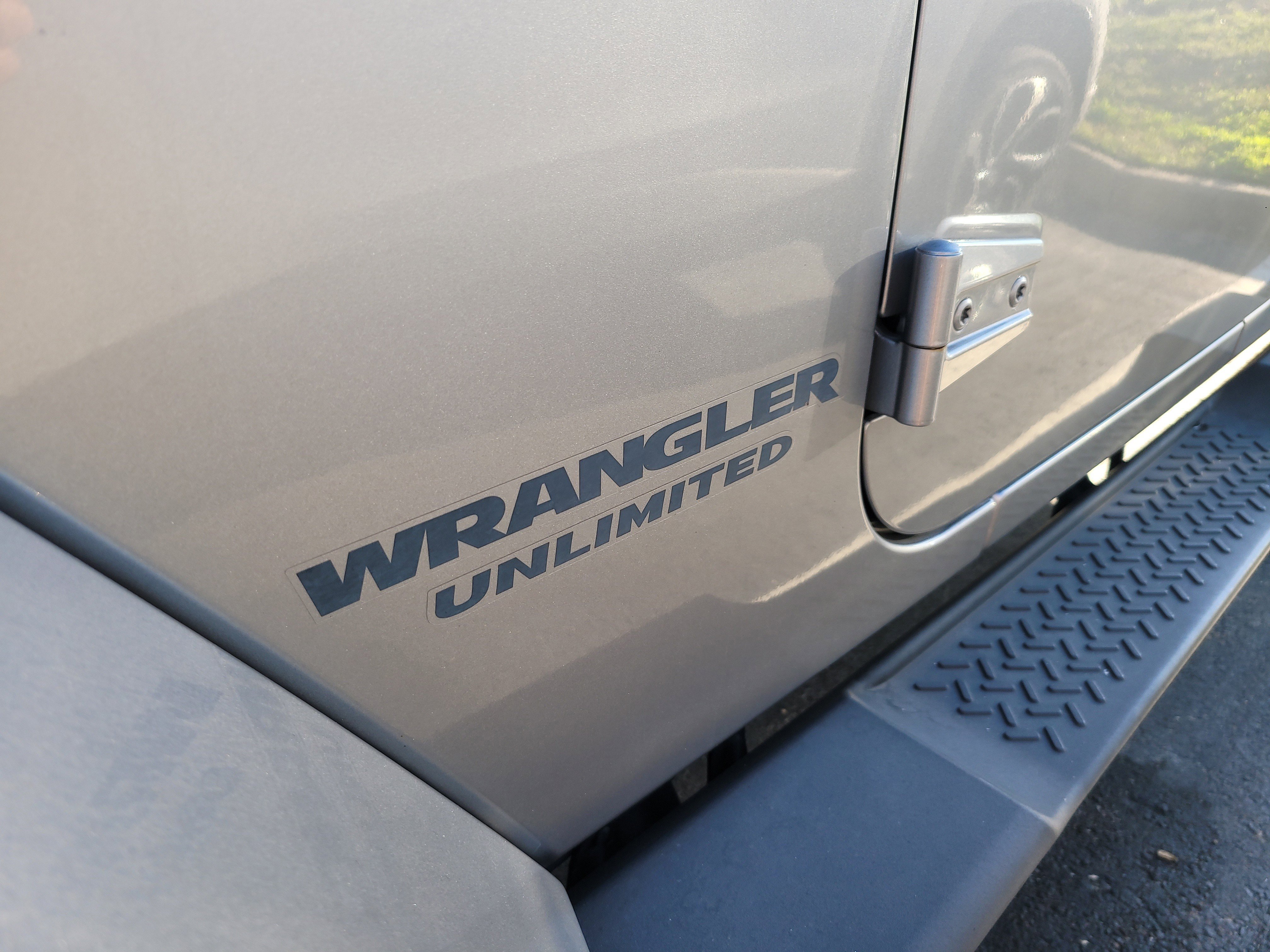 Used 2017 Jeep Wrangler Unlimited Sahara image 8