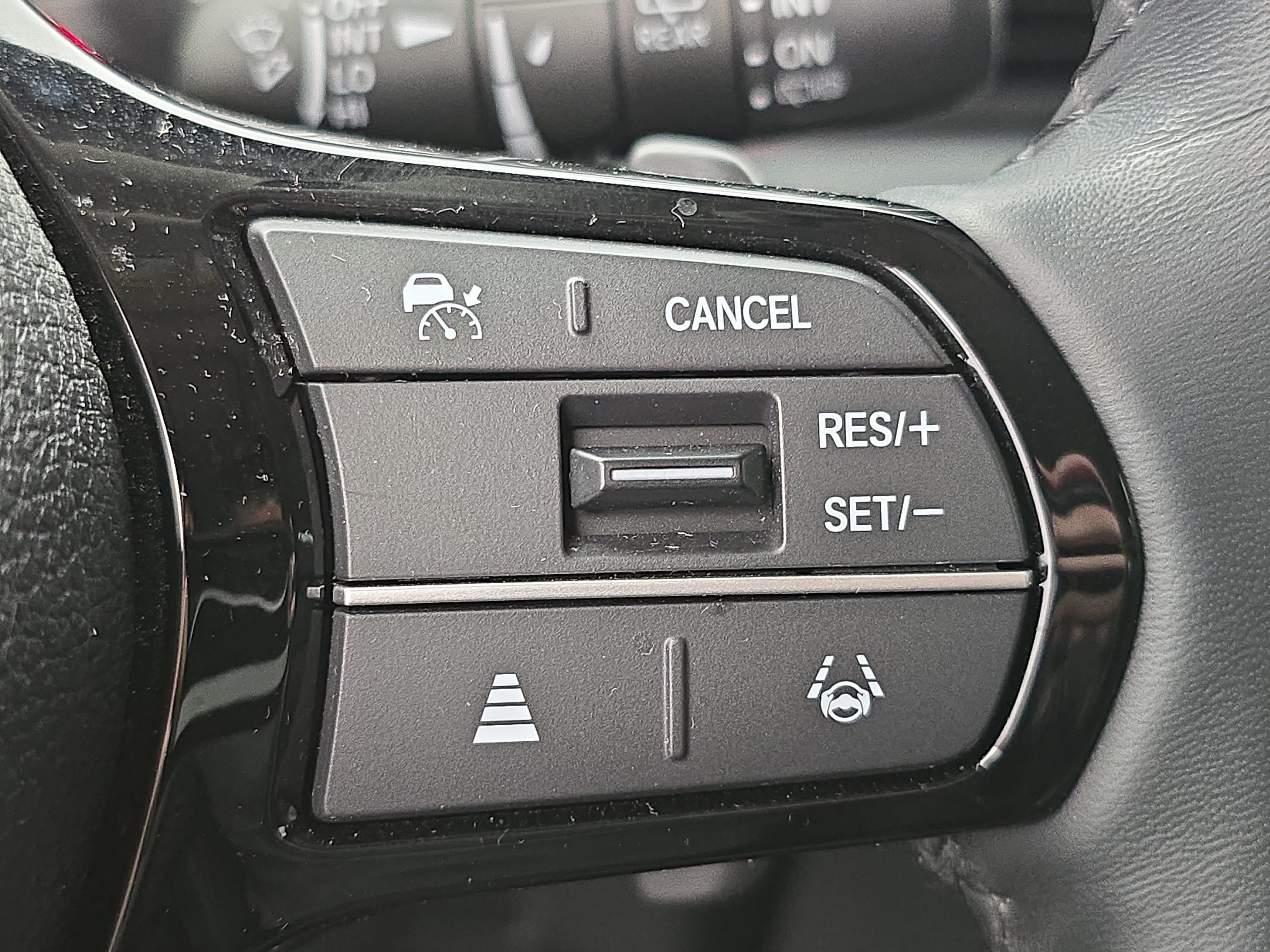 Certified 2025 Honda Pilot Touring image 19