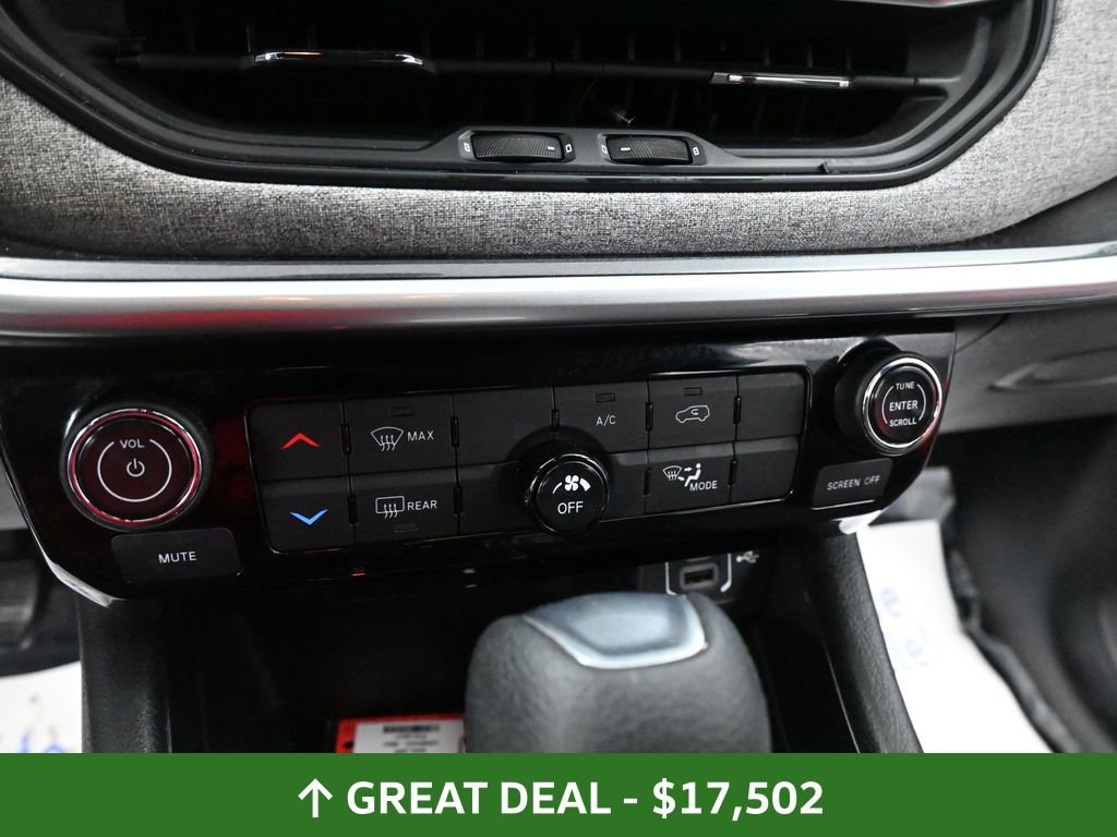 Used 2023 Jeep Compass Sport image 39