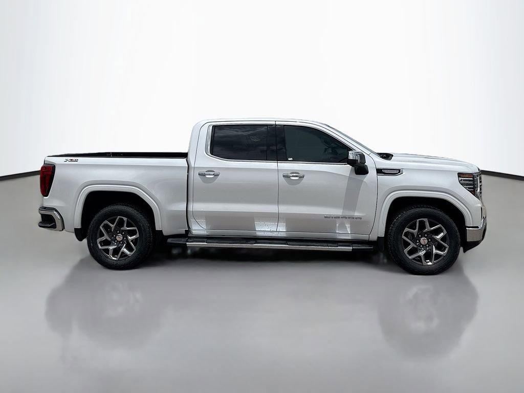 Used 2024 GMC Sierra 1500 SLT AWD/4WD image 8