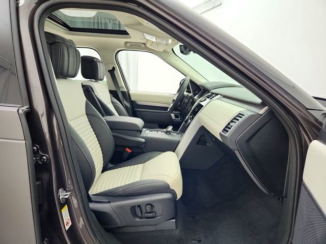New 2026 Land Rover Discovery Limited Edition AWD/4WD image 14