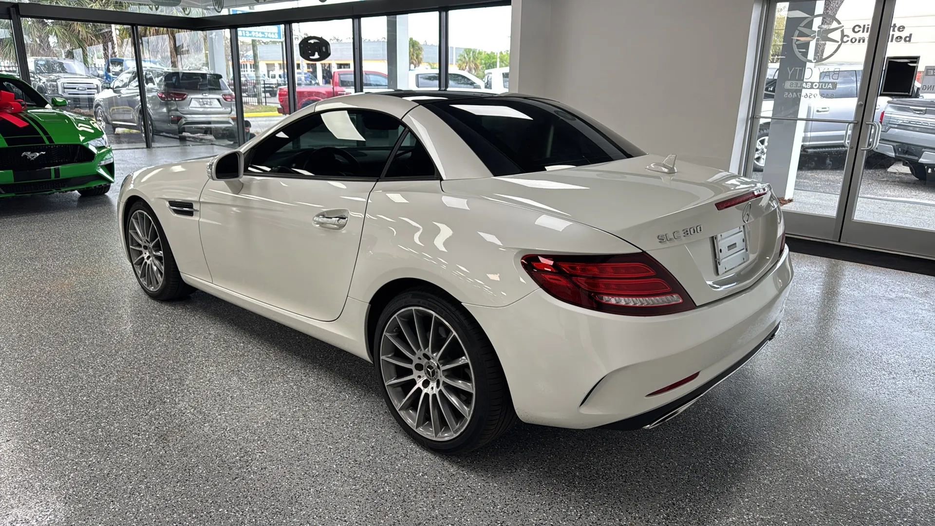 Used 2020 Mercedes-Benz SLC 300 image 5