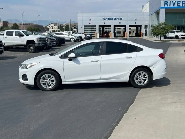 Used 2019 Chevrolet Cruze LS FWD image 2