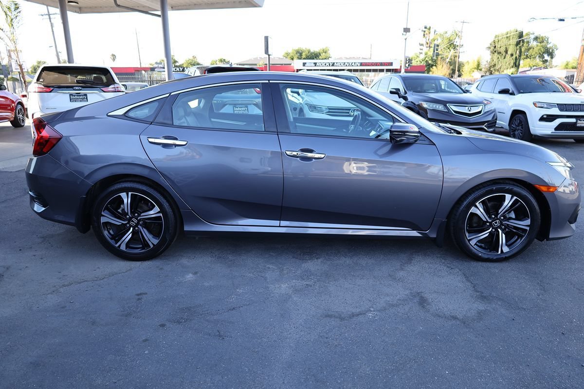 Used 2016 Honda Civic Touring image 8