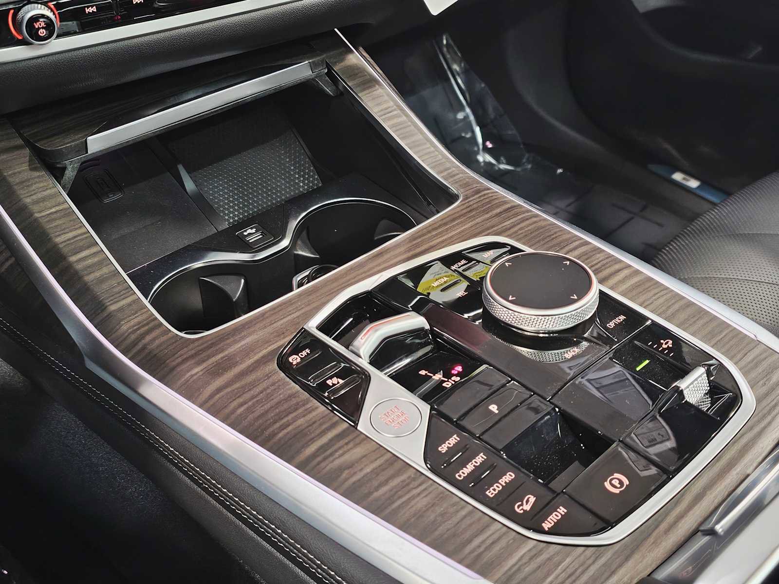 New 2026 BMW X7 xDrive40i w/ M Sport Package image 15