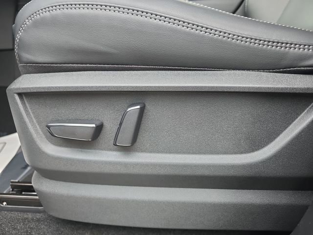 New 2026 Nissan Armada SV image 14