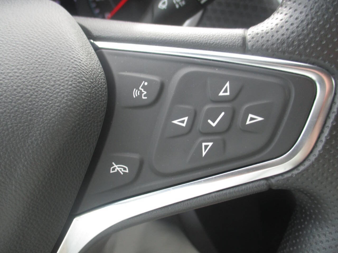Used 2024 Chevrolet Malibu LT image 23