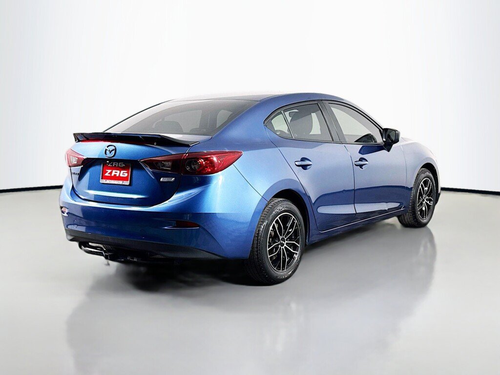 Used 2018 MAZDA MAZDA3 Sport FWD image 5